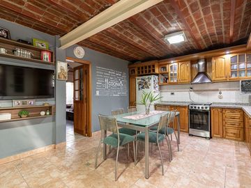 VENTA TRIPLEX 4 AMBIENTES C EVITA PERMUTA