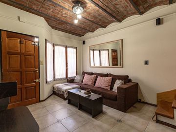 VENTA TRIPLEX 4 AMBIENTES C EVITA PERMUTA
