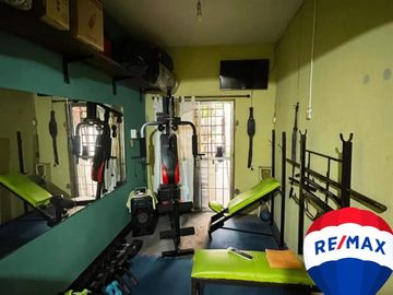 VENTA CASA MULTIFAMILIAR MORENO APTO CRED PERMUTA