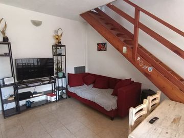 CASA 5 AMB VENTA MORENO MULTIFAMILIAR + 3 DPTOS