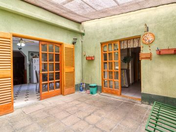 Venta casa 3 amb+Dep+Deposito C/Coch- B° Naon
