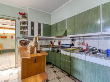 Venta casa 3 amb+Dep+Deposito C/Coch- B° Naon