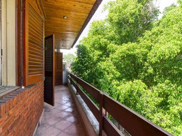 Venta casa 3 amb+Dep+Deposito C/Coch- B° Naon
