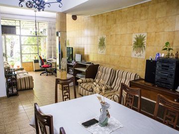 Venta departamento con jardín en Nuñez