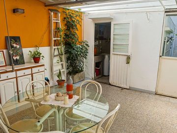 Venta departamento con jardín en Nuñez
