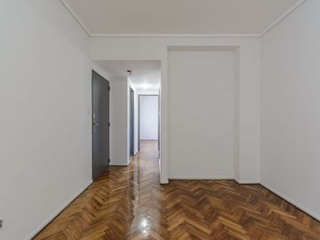 DEPTO DOS AMB EN VILLA URQUIZA RECICLADO A NUEVO!!