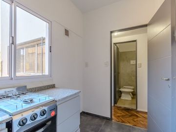 DEPTO DOS AMB EN VILLA URQUIZA RECICLADO A NUEVO!!