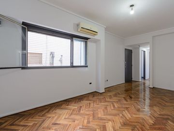 DEPTO DOS AMB EN VILLA URQUIZA RECICLADO A NUEVO!!