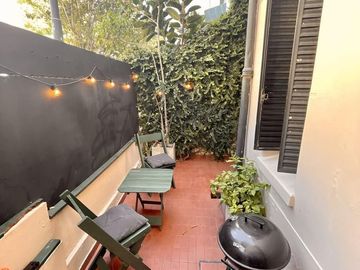 Casa 4 ambientes  Estudio Patio VENTA Apto Credito