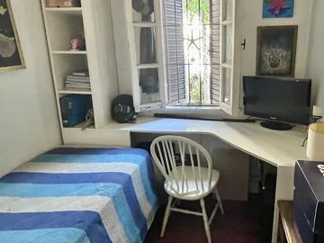 Casa 4 ambientes  Estudio Patio VENTA Apto Credito