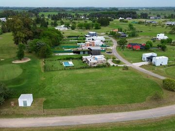 VENTA LOTE INT Bo MEDAL GOLF PILAR 1323M2 FINANCIA