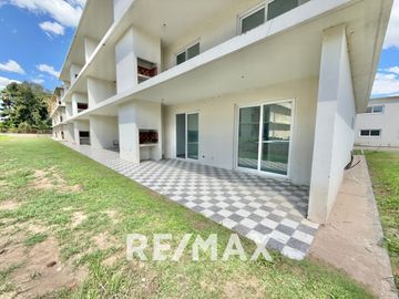 VENTA DPTO PB 3AMB. C/JARDIN CHIC PILAR FINANCIAC.