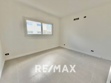VENTA DPTO PB 3AMB. C/JARDIN CHIC PILAR FINANCIAC.