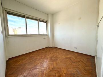 Venta departamento 3 amb. Liniers Baulera Luminoso