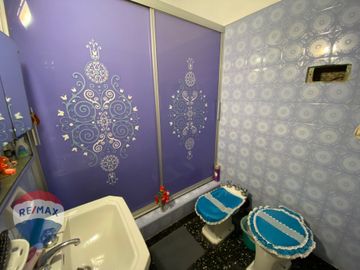VENTA CASA 3 AMB + 2 DEPTOS, VICTORIA