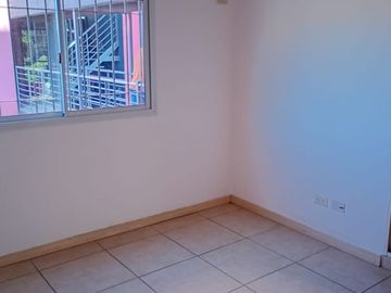 VENTA DEPARTAMENTO 2 AMB  EN VICTORIA C/ BALCON
