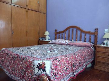 VENTA DEPTO 2 AMBIENTES, FLORES. SOBRE AV. GAONA