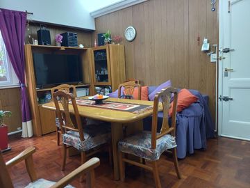 VENTA DEPTO 2 AMBIENTES, FLORES. SOBRE AV. GAONA