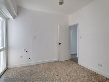 VENTA DEPTO 4 AMBIENTES FLORES NORTE