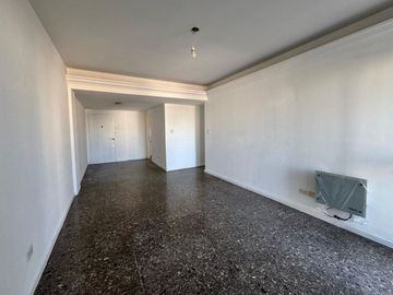 VENTA DEPTO 4 AMBIENTES FLORES NORTE