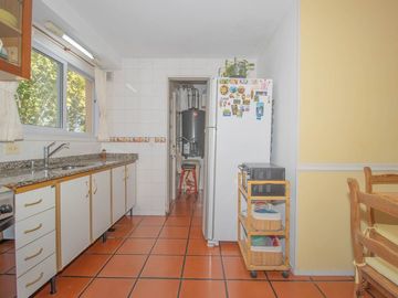 DEPARTAMENTO 3 AMBIENTES,  CON BALCON CORRIDO