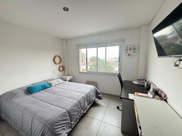 DPTO 3 AMB EN VENTA CON BALCON , BERAZATEGUI