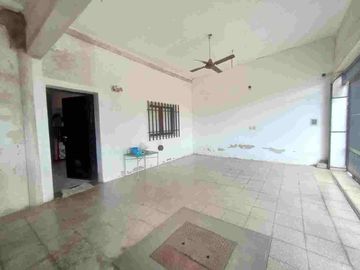VENTA DOS CASAS COCHERA PATIO EN ZONA SUR