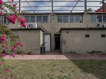 LOTE DE 318 m² CON  4 LOCALES EN VENTA EN TIGRE