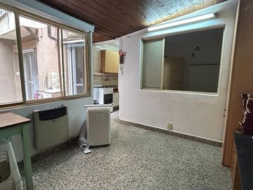 DEPARTAMENTO EN VENTA - ABASTO - 2 1/2 AMB + PATIO