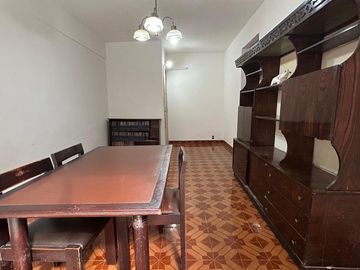 DEPARTAMENTO EN VENTA - ABASTO - 2 1/2 AMB + PATIO