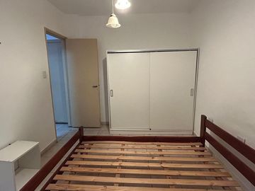 DEPARTAMENTO EN VENTA - ABASTO - 2 1/2 AMB + PATIO