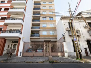VENTA DTO 3 AMB RAMOS MEJIA CON BALCON  Y COCHERA