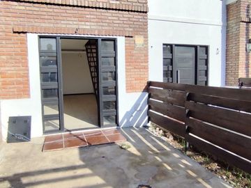 VENTA PH / DÚPLEX 3 AMB  APTO CRÉDITO - HURLINGHAM