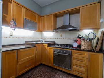 VENTA CHALET  TRES AMBIENTES PODESTA APTO CREDITO