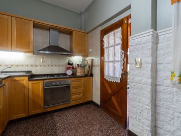 VENTA CHALET  TRES AMBIENTES PODESTA APTO CREDITO