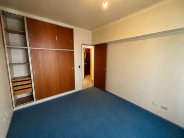 VENTA PISO COMPLETO 4 AMB C/GUARDACOCHE ALMAGRO