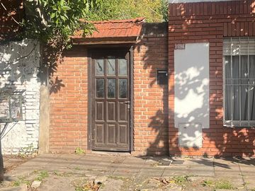 VENTA PH 2 AMBIENTES RAMOS MEJÍA CON PATIO