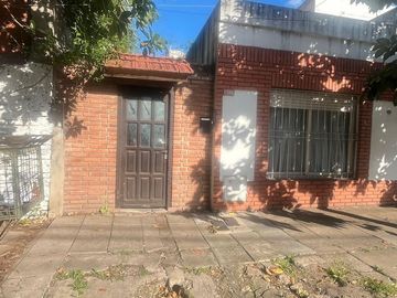 VENTA PH 2 AMBIENTES RAMOS MEJÍA CON PATIO