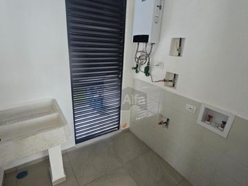 Casa Nueva en renta en Toluca, Residencial Áurea, 3 recámaras