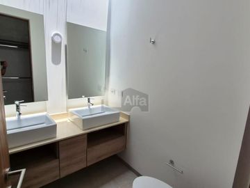 Casa Nueva en renta en Toluca, Residencial Áurea, 3 recámaras