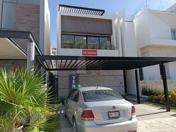 Casa en Venta 4 recs – Residencial Aqua by Cumbres