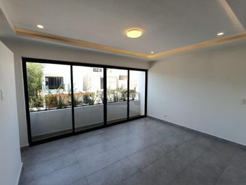 Casa en Venta 4 recs – Residencial Aqua by Cumbres