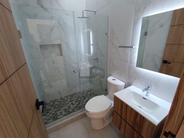 Casa en Venta 4 recs – Residencial Aqua by Cumbres