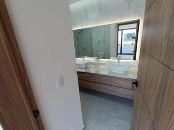 Casa en Venta 4 recs – Residencial Aqua by Cumbres