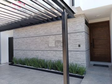 Casa en Venta 4 recs – Residencial Aqua by Cumbres
