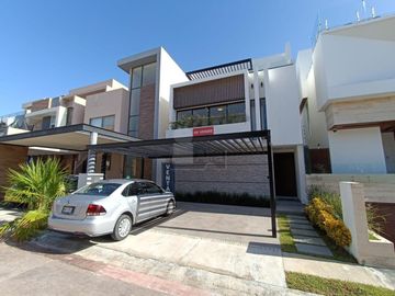 Casa en Venta 4 recs – Residencial Aqua by Cumbres