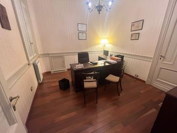 VENTA DEPARTAMENTO PISO COMPLETO MICROCENTRO 231M2