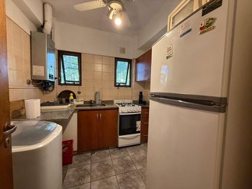Departamento 2 ambientes Boedo con dependencia