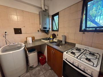 Departamento 2 ambientes Boedo con dependencia