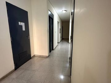 Departamento 2 ambientes Boedo con dependencia